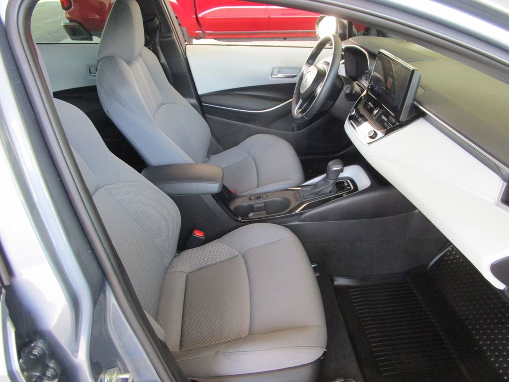 Used 2024 Toyota Corolla SE image 16