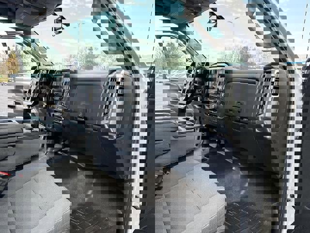 Certified 2019 Chevrolet Silverado 3500 LT w/ LT Convenience Package image 27