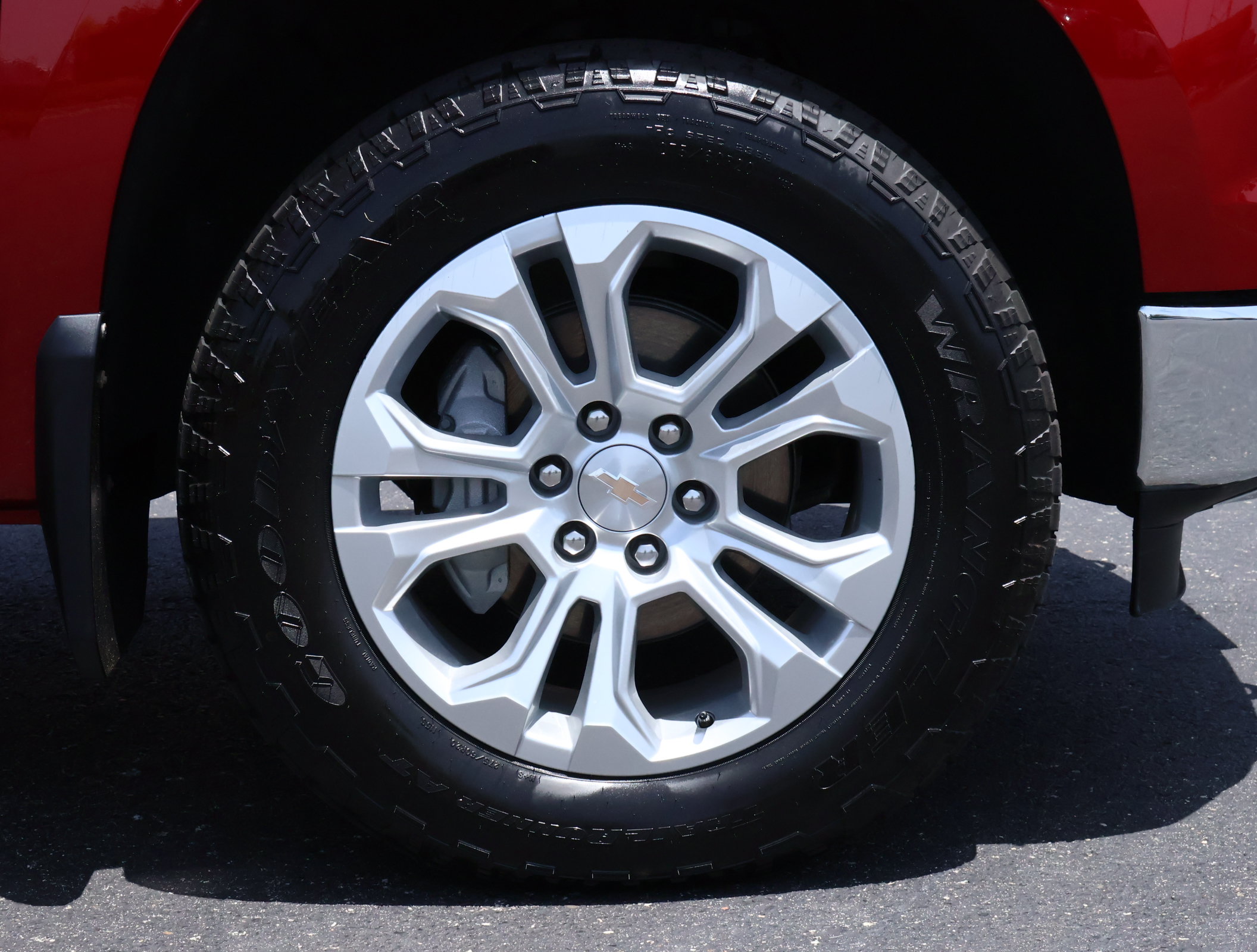 Used 2024 Chevrolet Silverado 1500 LTZ w/ LTZ Premium Package AWD/4WD image 28