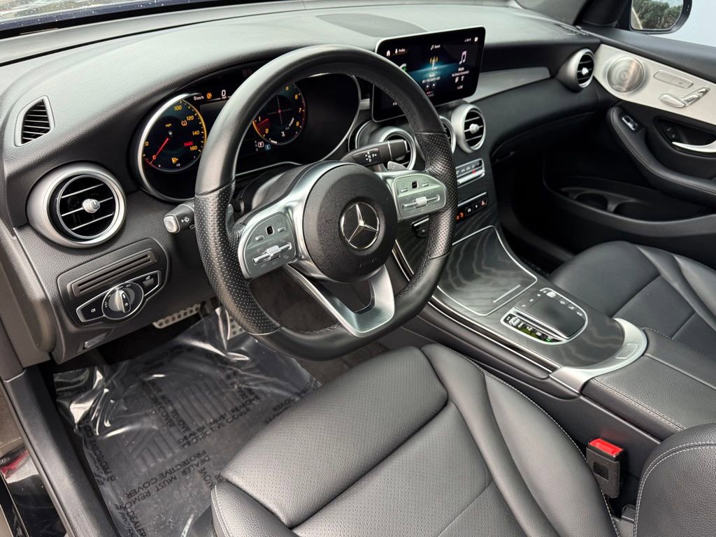 Used 2021 Mercedes-Benz GLC 300 w/ AMG Line image 13