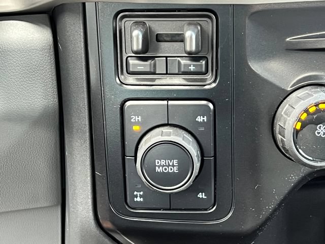 New 2026 Ford F250 XLT w/ 360-Degree Camera Package AWD/4WD image 40