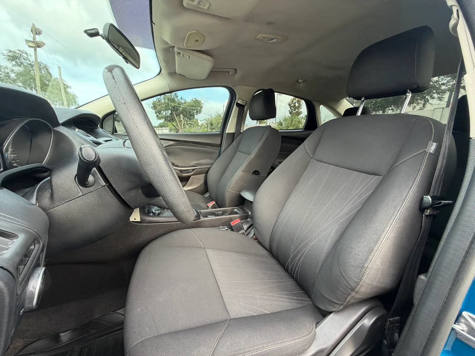 Used 2016 Ford Focus SE w/ Reverse Sensing Package FWD image 19