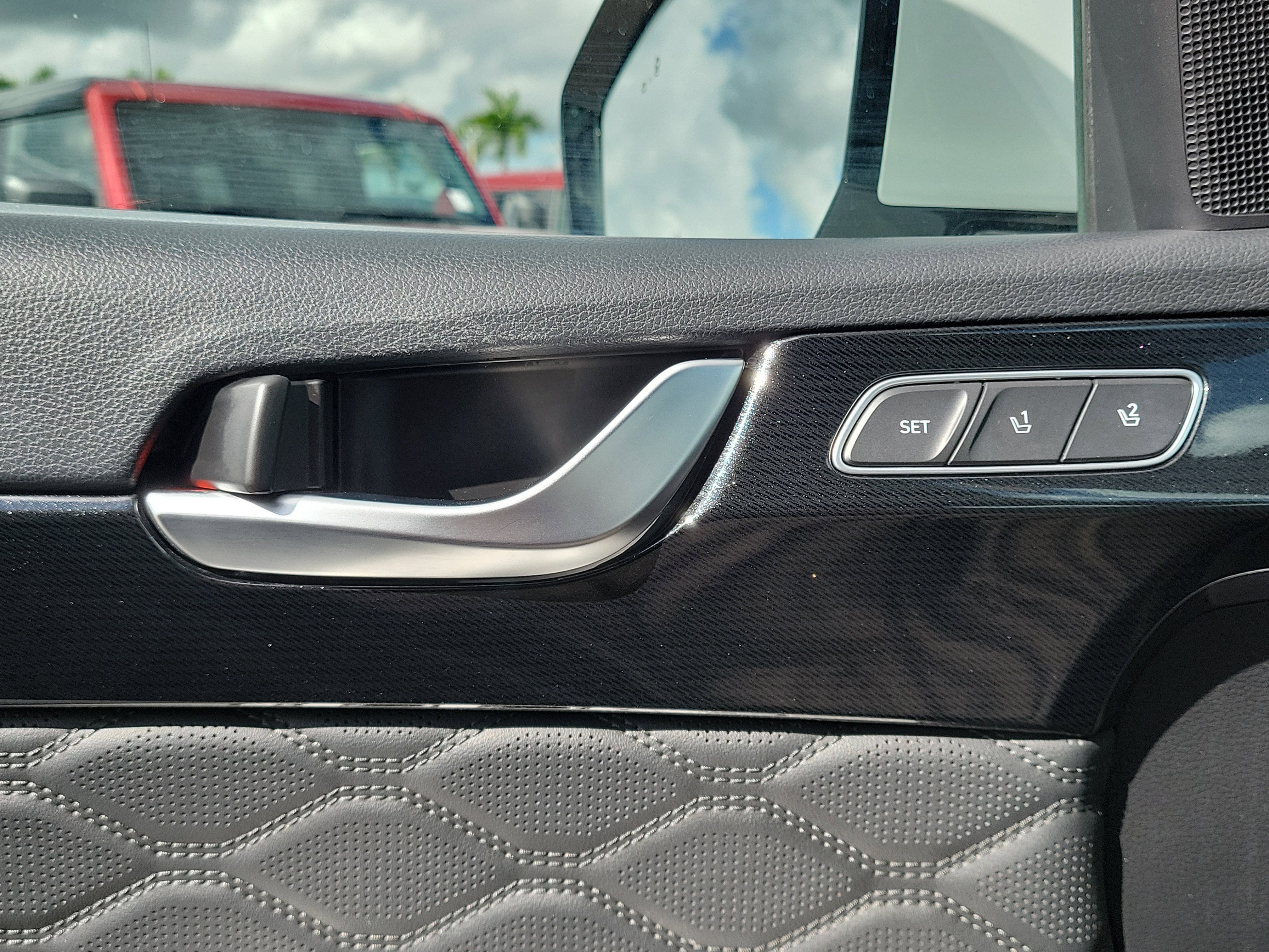 Used 2022 Hyundai Palisade Calligraphy image 27