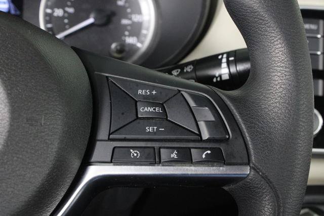 Certified 2020 Nissan Versa SV FWD image 23