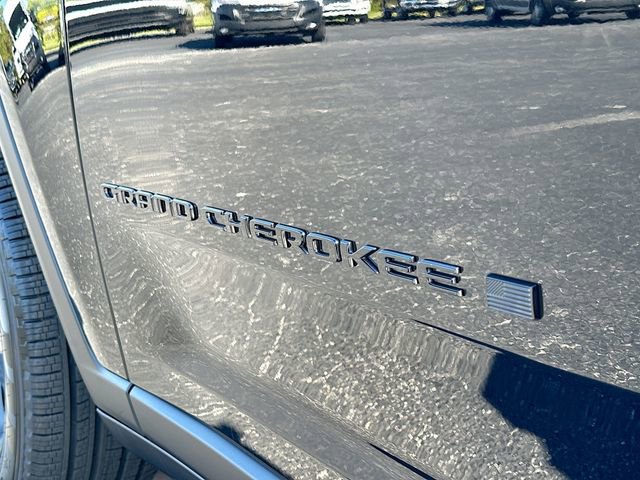 New 2026 Jeep Grand Cherokee Limited w/ Limited Altitude Package image 19