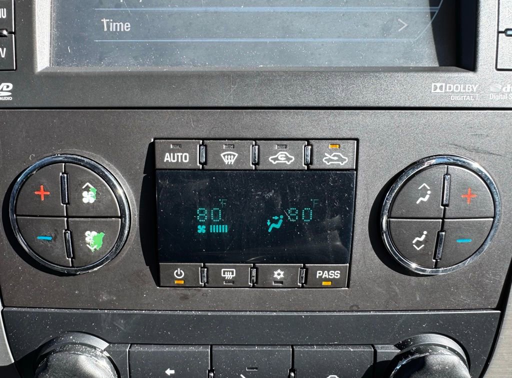 Used 2012 Chevrolet Avalanche LT image 13