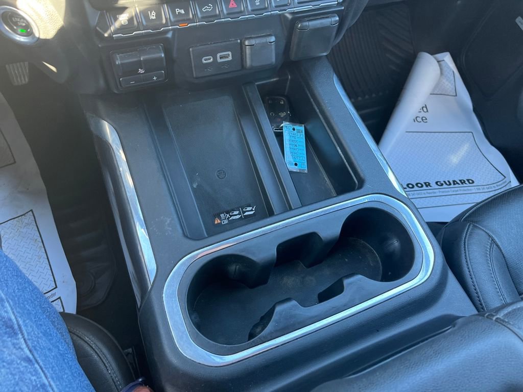 Used 2020 Chevrolet Silverado 2500 LTZ w/ Technology Package image 16