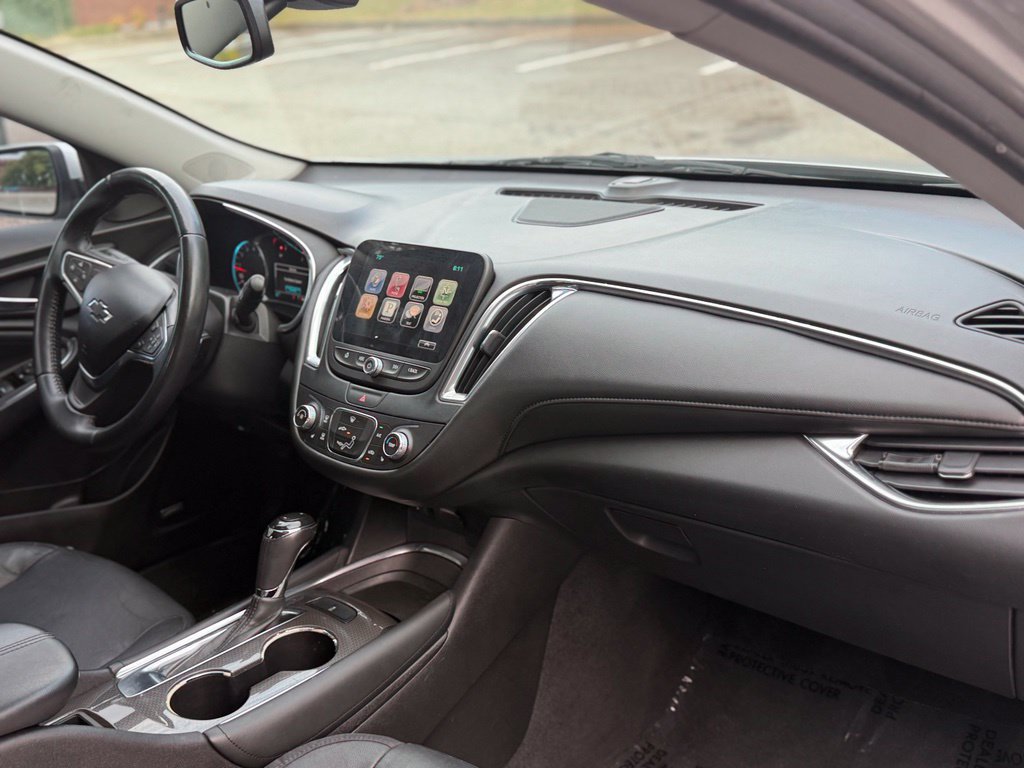 Used 2016 Chevrolet Malibu LT w/ Leather Package FWD image 16