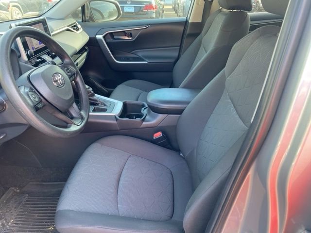 Used 2023 Toyota RAV4 XLE w/ Convenience Package FWD image 16
