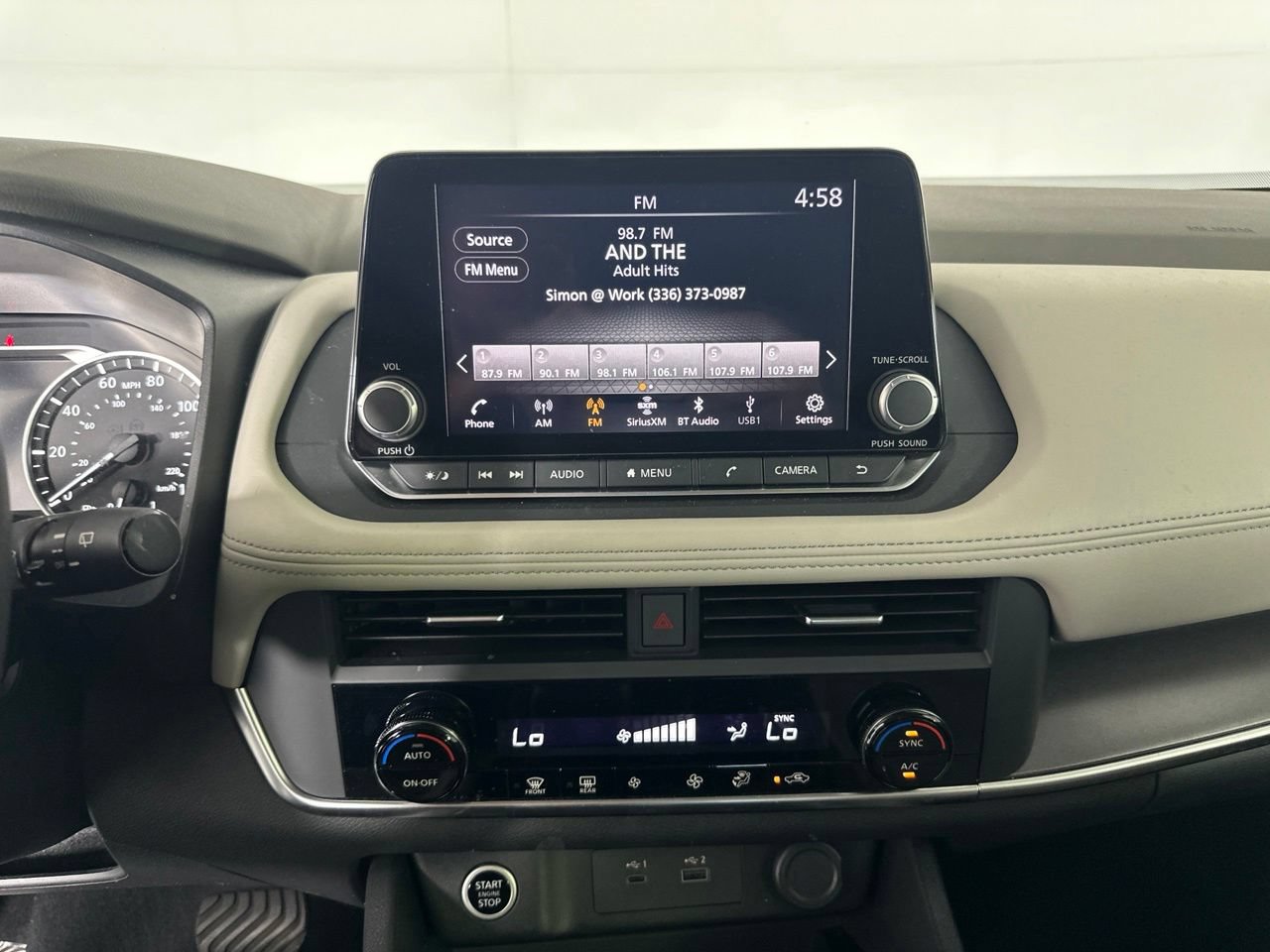 Used 2023 Nissan Rogue SV FWD image 15