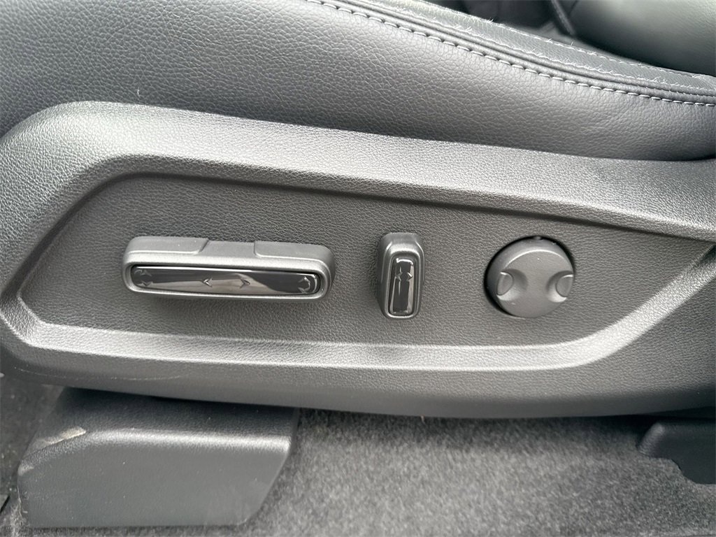 New 2025 Honda Pilot EX-L image 14