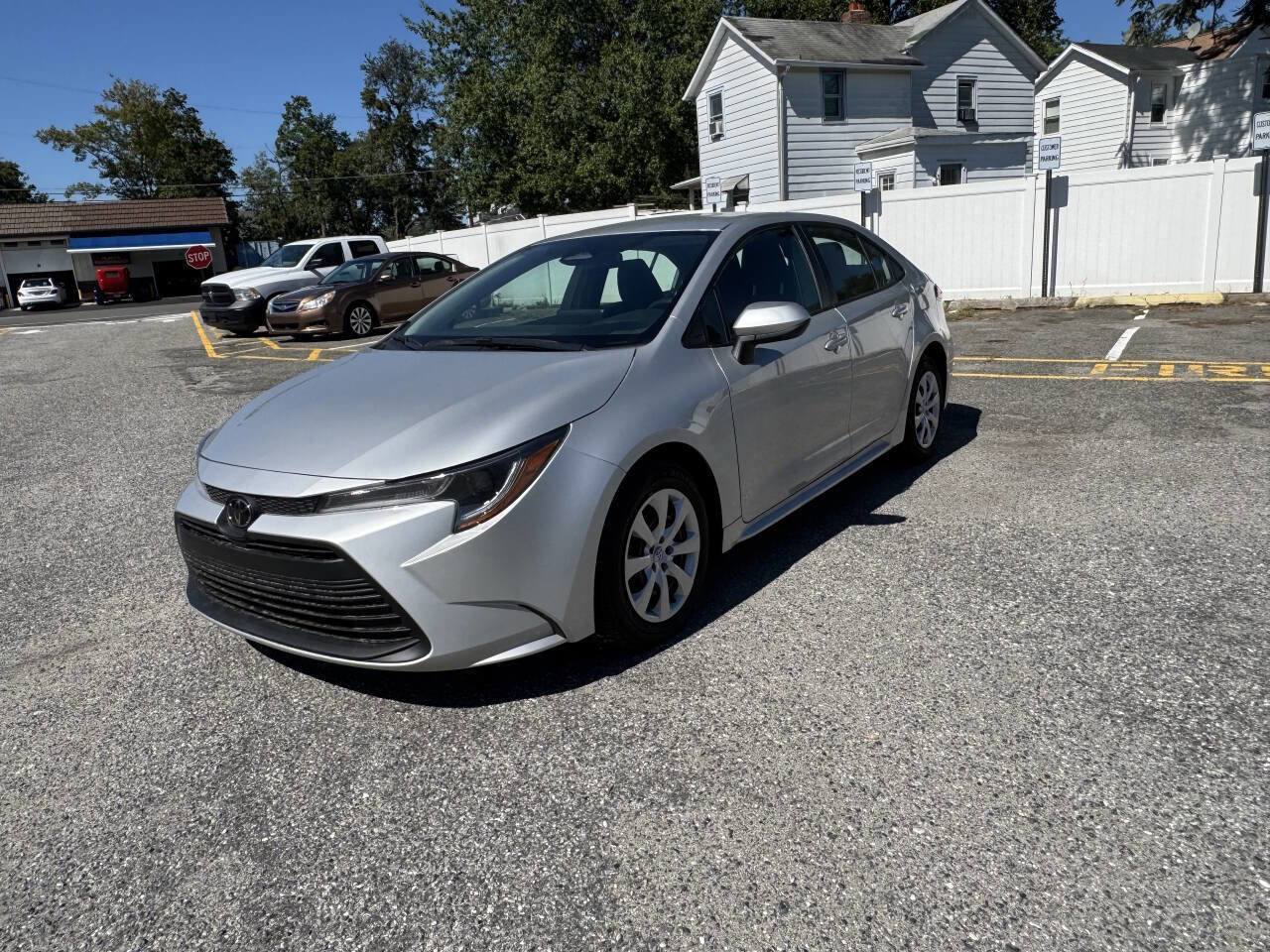 Used 2023 Toyota Corolla LE image 21