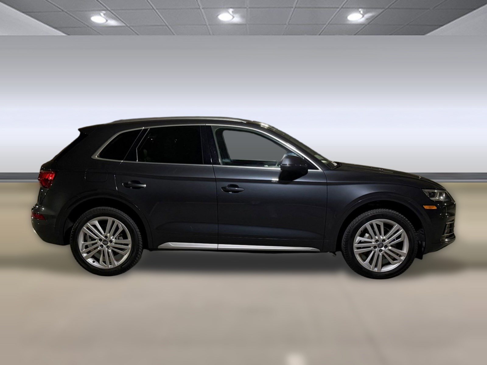Used 2019 Audi Q5 Premium w/ Premium Plus Package AWD/4WD image 8