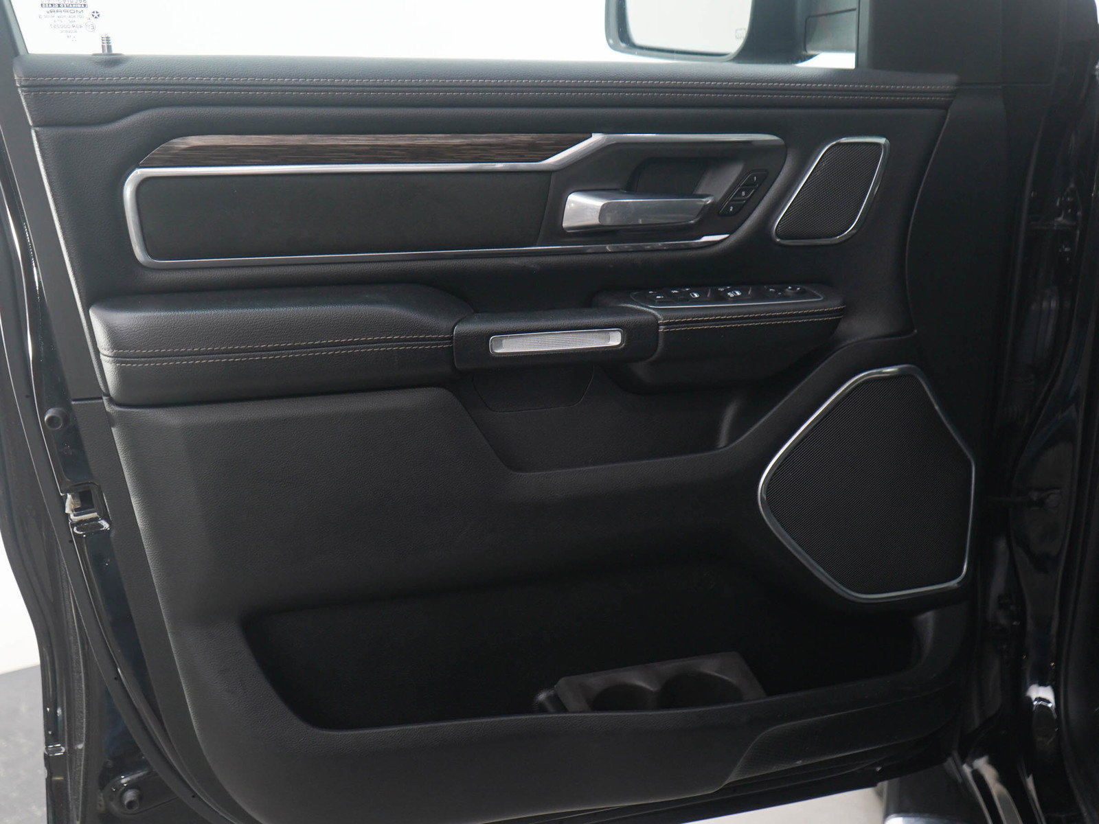 Used 2019 RAM 1500 Laramie image 20