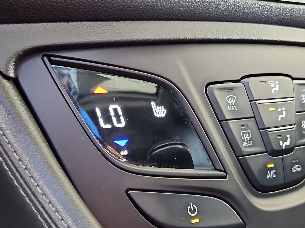 Used 2019 Buick Envision Essence AWD/4WD image 19