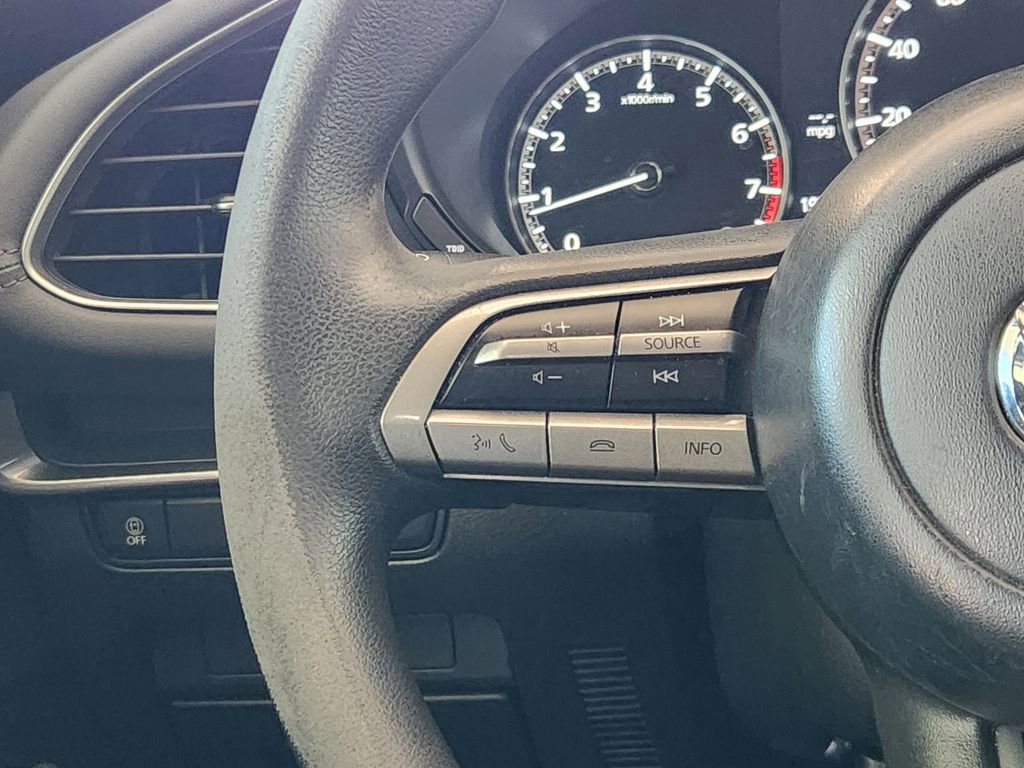 Used 2021 MAZDA MAZDA3 s image 26