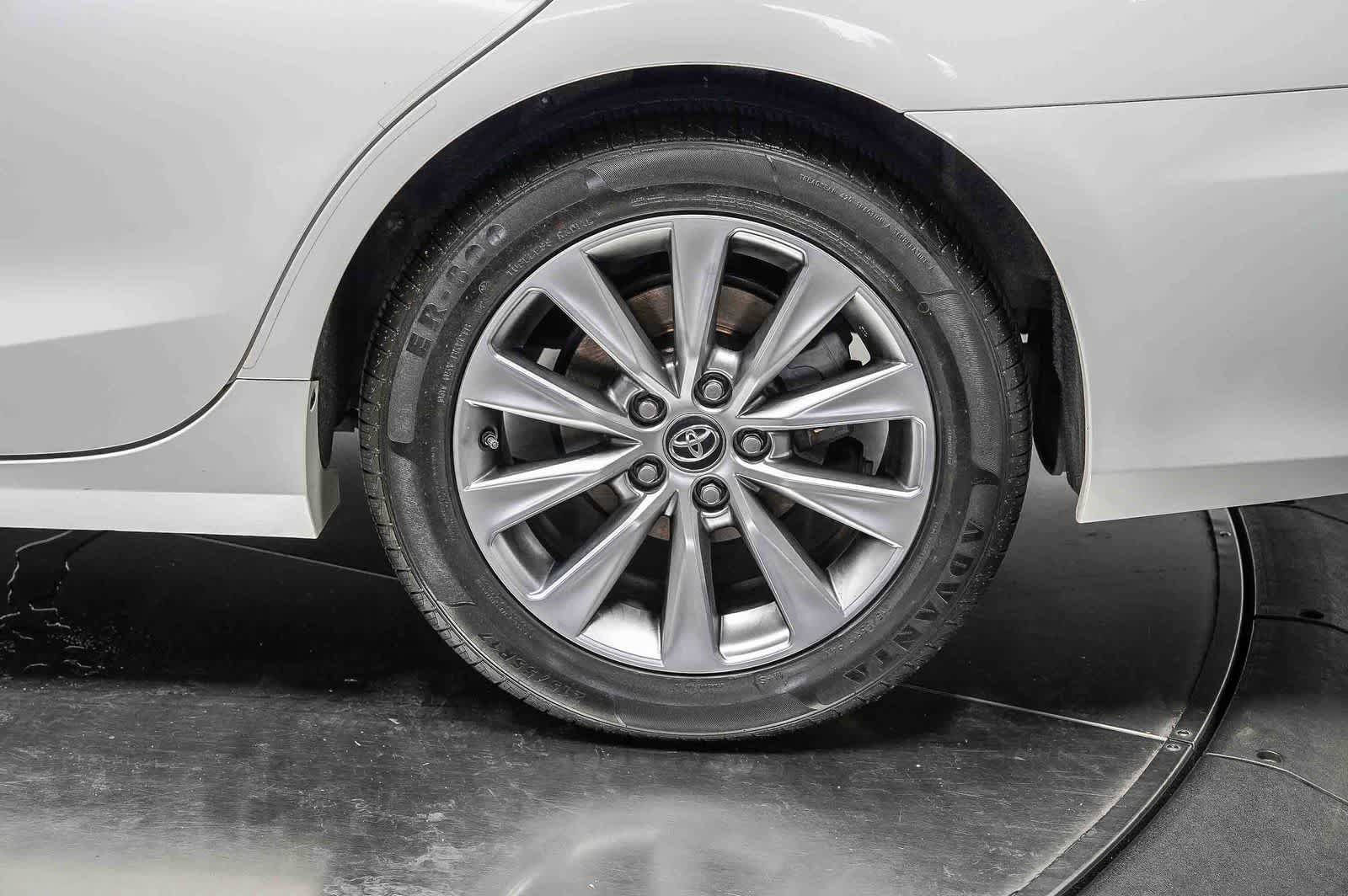 Certified 2016 Toyota Camry XLE w/ Advanced Technology Package FWD image 10