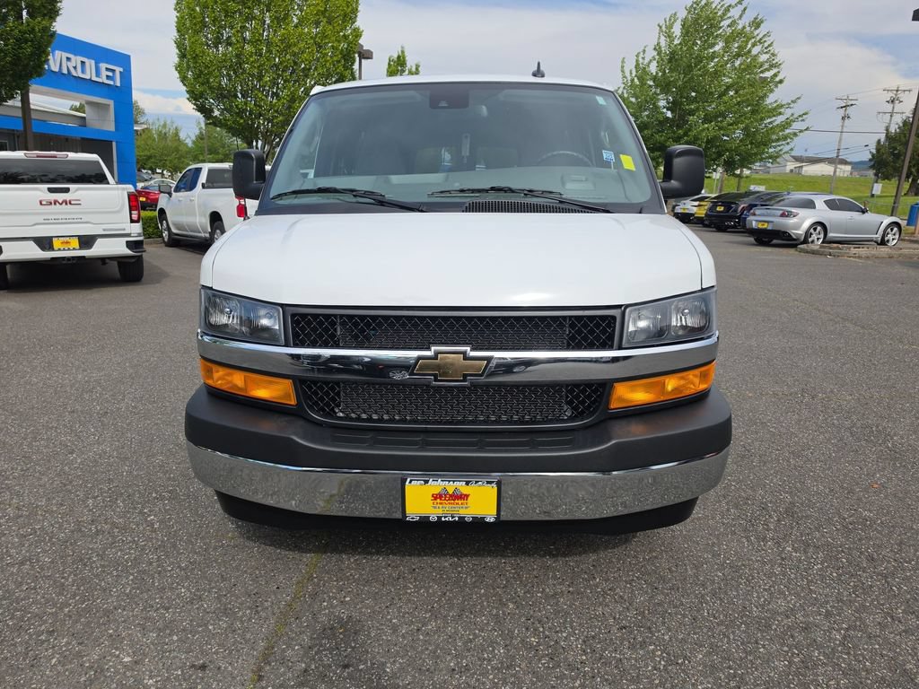 Certified 2025 Chevrolet Express 3500 LT w/ LT Preferred Equipment Group RWD image 9