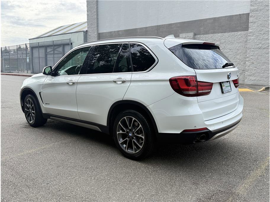 Used 2017 BMW X5 xDrive35i image 4