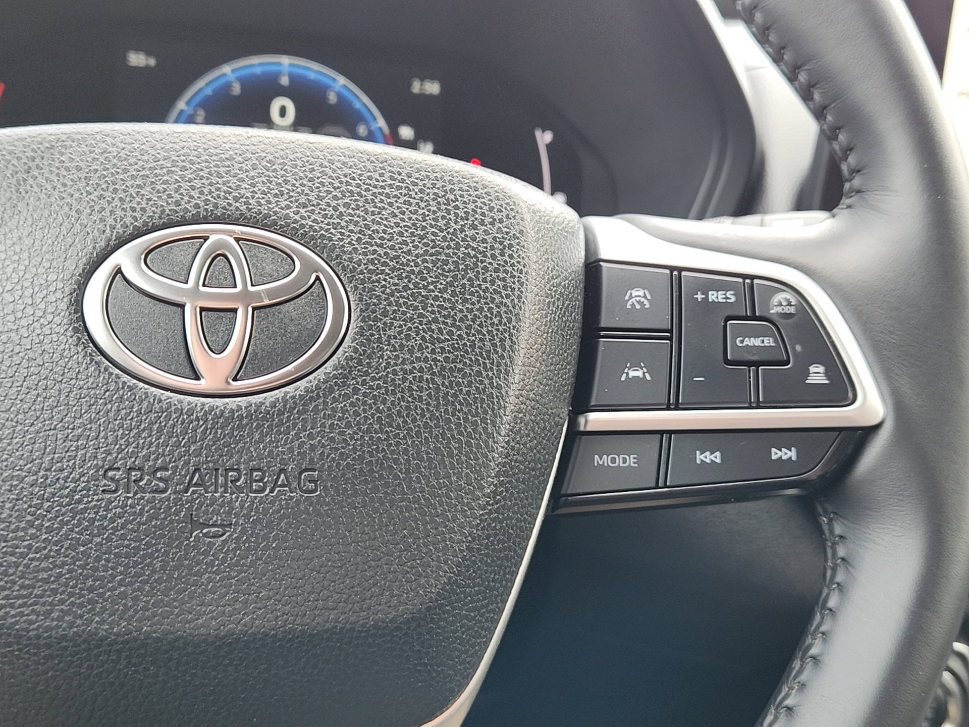 Certified 2025 Toyota Grand Highlander AWD image 18