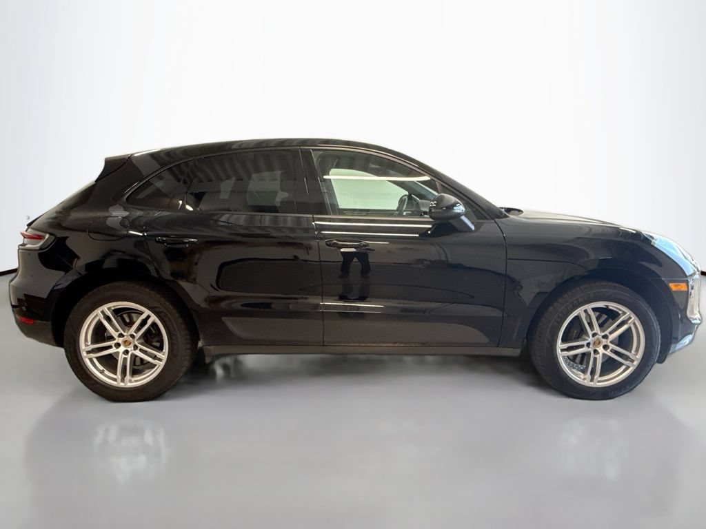 Certified 2020 Porsche Macan AWD/4WD image 8