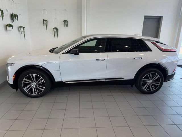 New 2026 Cadillac Lyriq Luxury AWD/4WD image 39