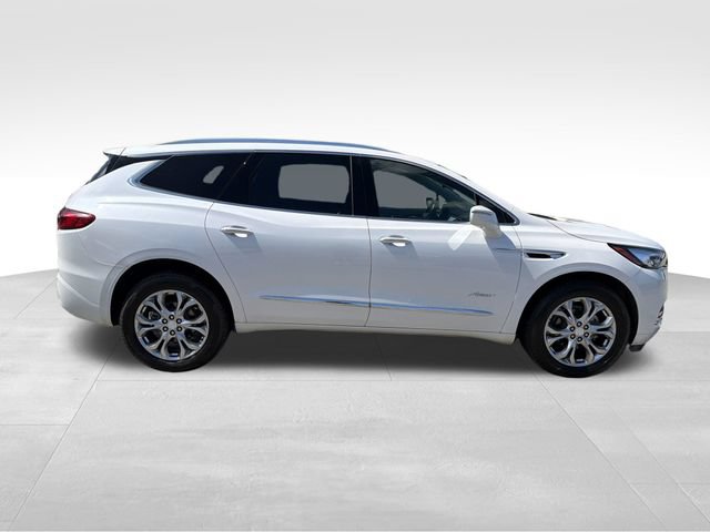 Used 2020 Buick Enclave Avenir w/ Avenir Technology Package AWD/4WD image 8
