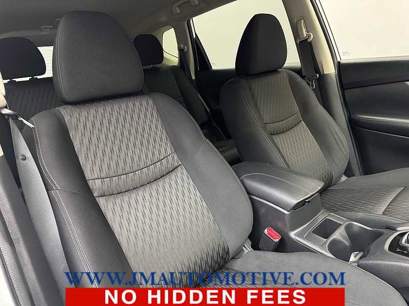 Used 2017 Nissan Rogue S w/ S Appearance Package image 20