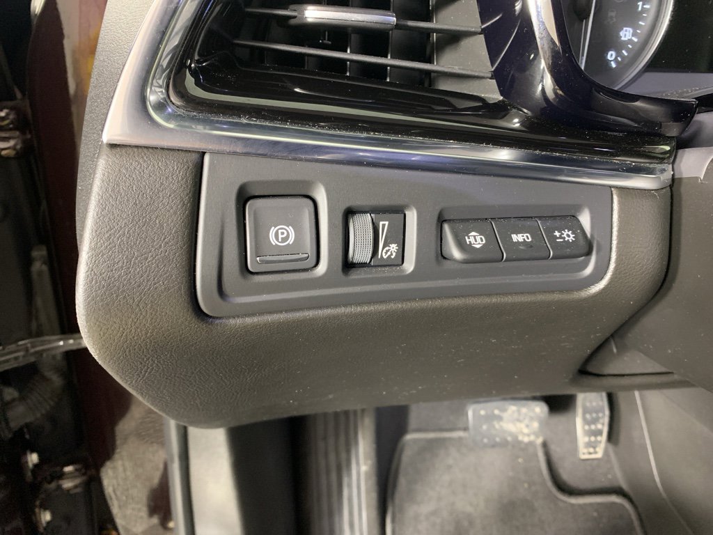 Used 2020 Cadillac XT6 Premium Luxury image 16