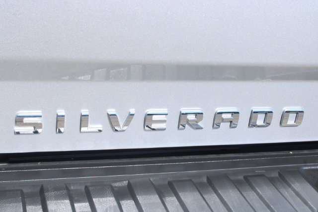 Used 2018 Chevrolet Silverado 1500 LT w/ All Star Edition RWD image 6