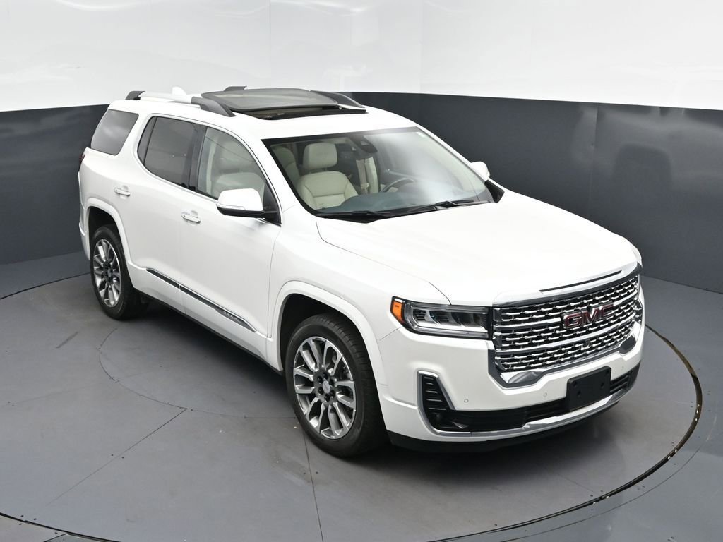 Used 2022 GMC Acadia Denali w/ Denali Ultimate Package FWD image 1