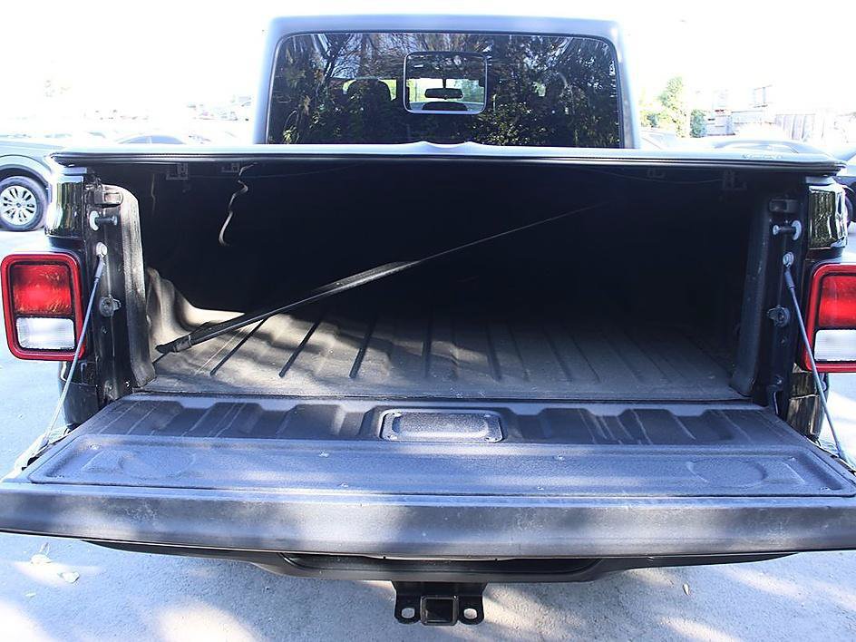 Used 2022 Jeep Gladiator Sport AWD/4WD image 8