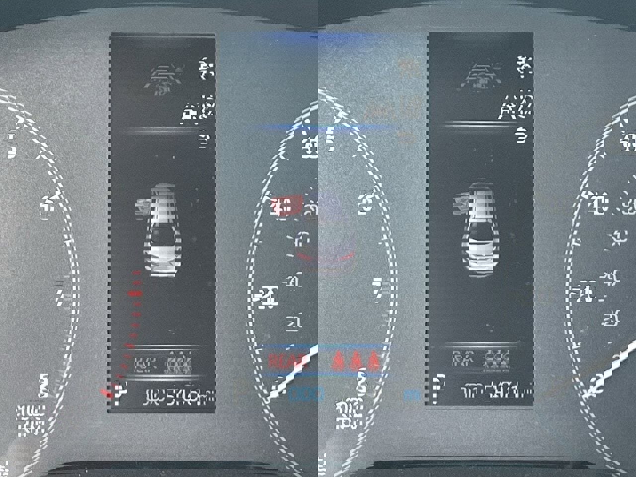 Used 2024 Toyota Corolla LE image 32