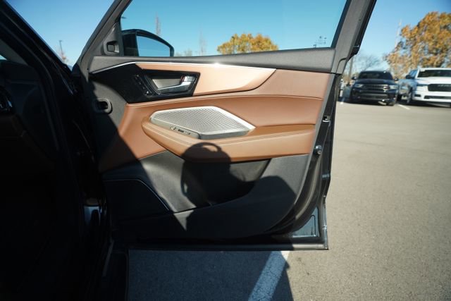 Used 2024 Acura MDX SH-AWD w/ Technology Package image 22