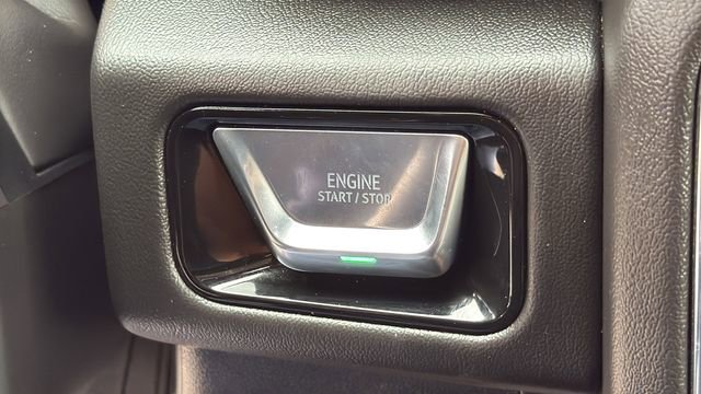 Certified 2025 GMC Yukon XL Denali image 20