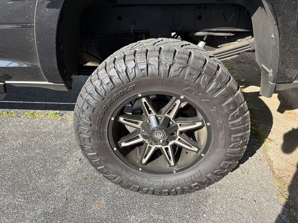 Used 2022 RAM 3500 Laramie AWD/4WD image 11