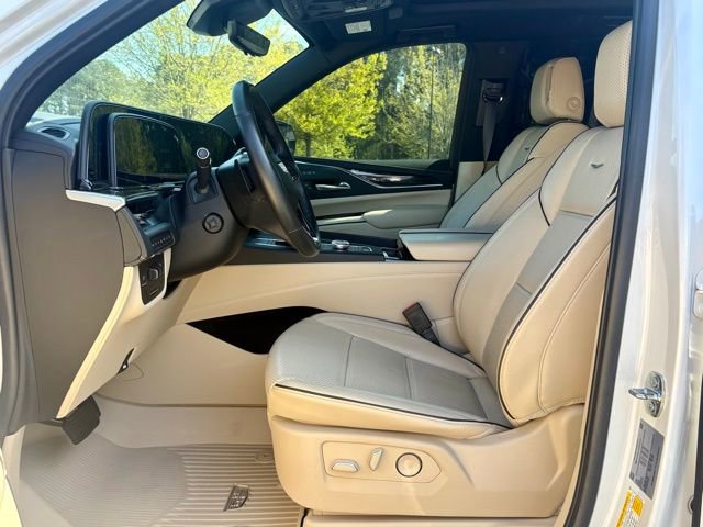 Used 2021 Cadillac Escalade Premium Luxury w/ Driver Assist Tech Package image 27