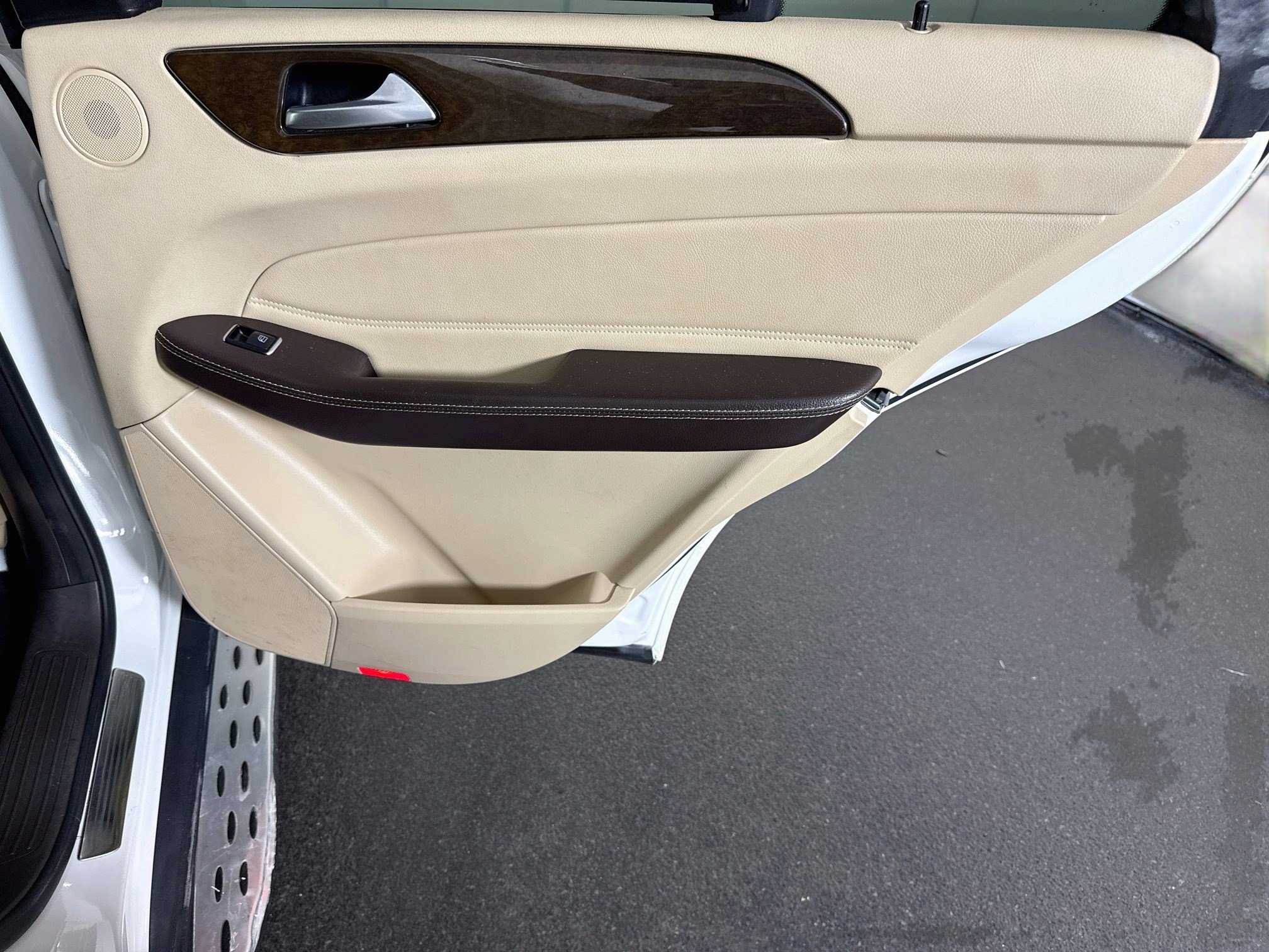 Used 2018 Mercedes-Benz GLE 350 4MATIC image 33