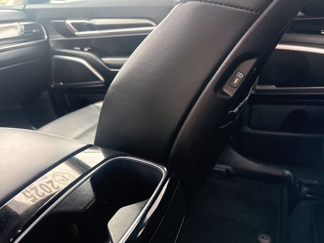 Used 2025 Kia Telluride S AWD/4WD image 15