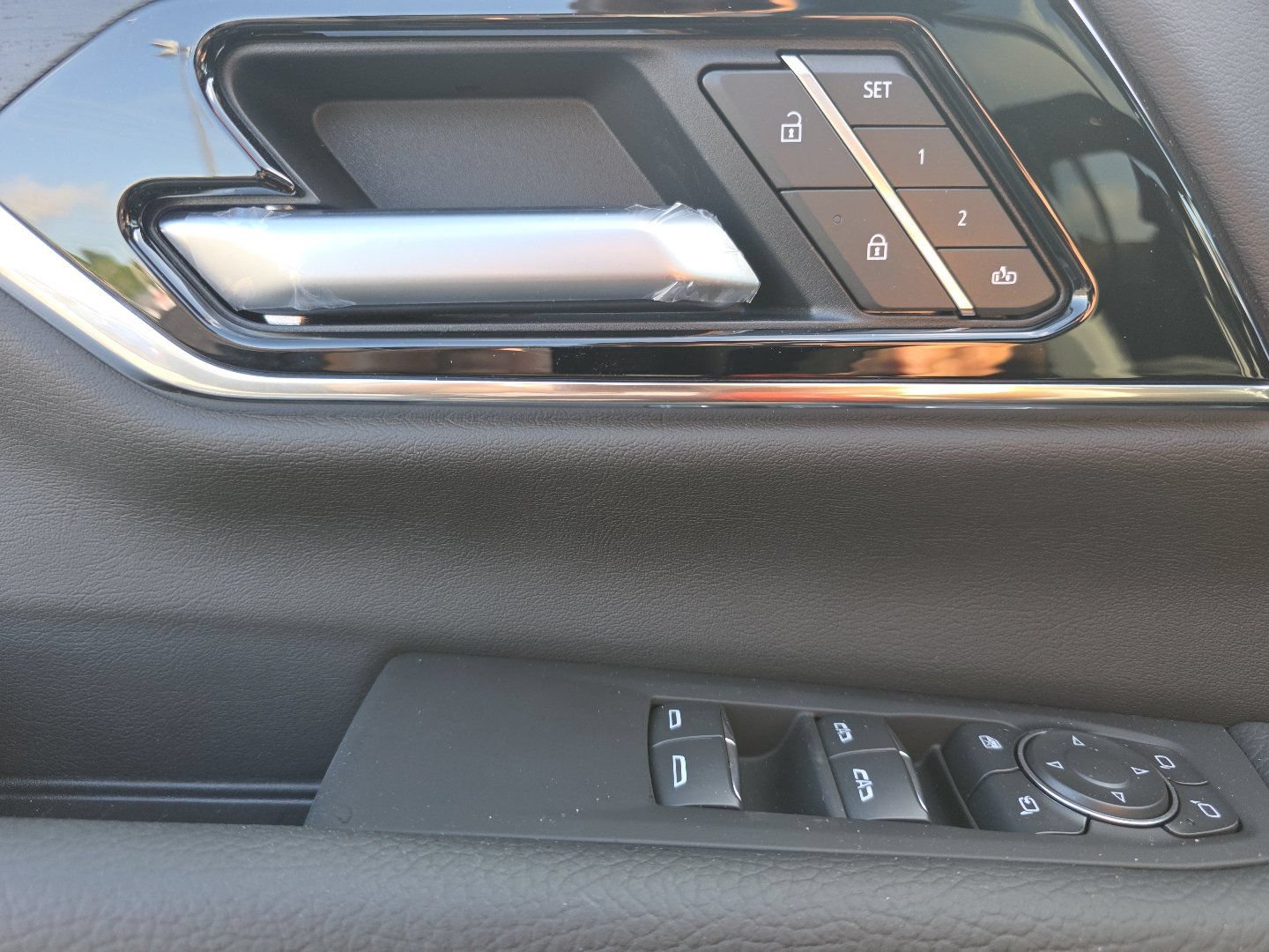 New 2026 GMC Yukon Denali w/ Advanced Technology Package AWD/4WD image 31