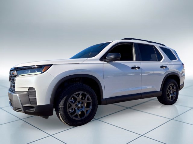 New 2026 Honda Pilot TrailSport image 2