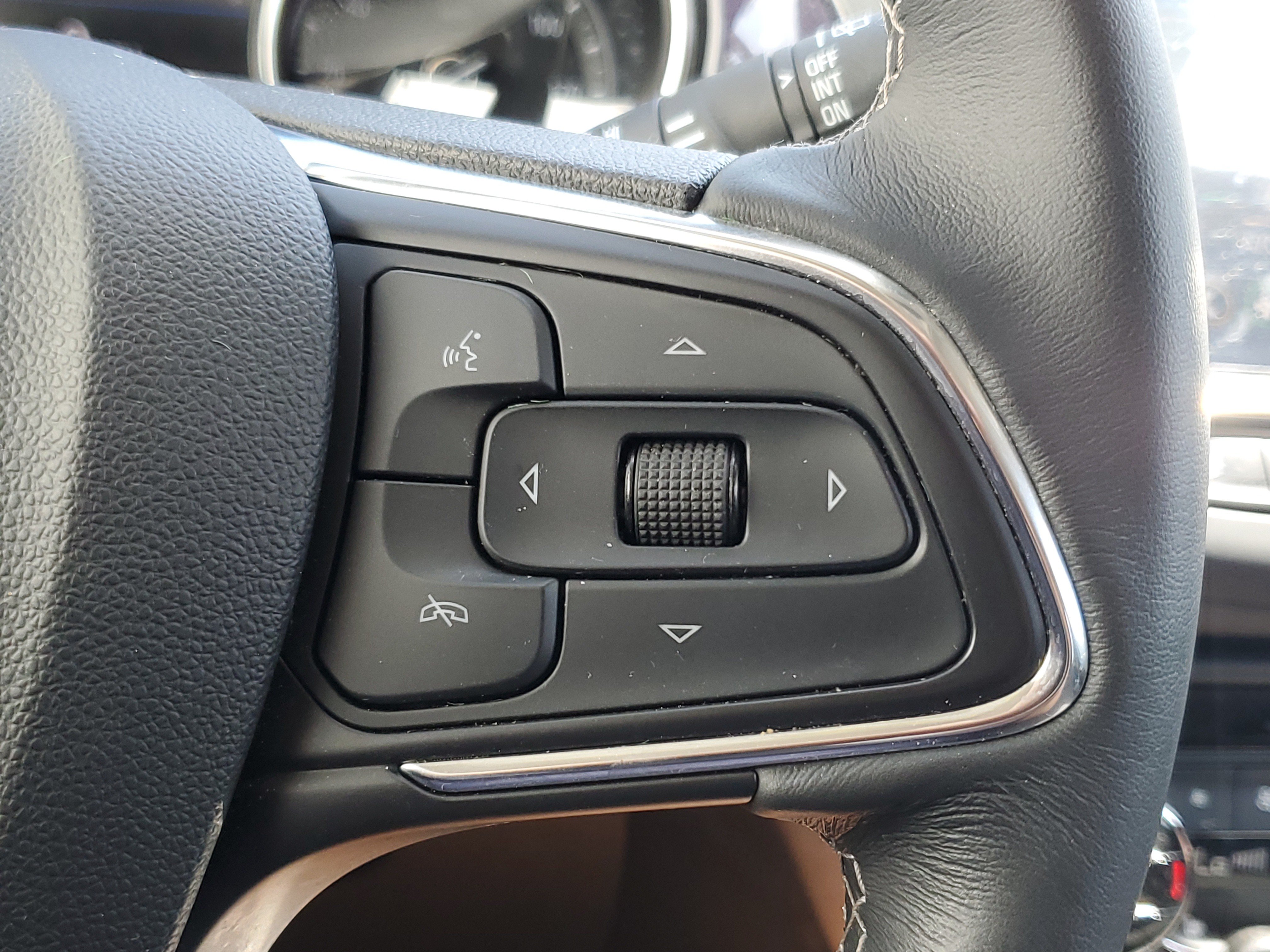 Certified 2023 Buick Encore GX Select w/ Sport Touring Package FWD image 25