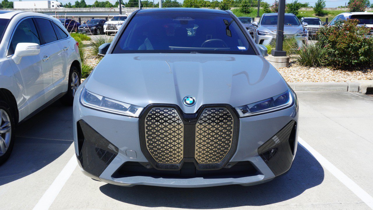 Used 2023 BMW iX M60 AWD/4WD image 2