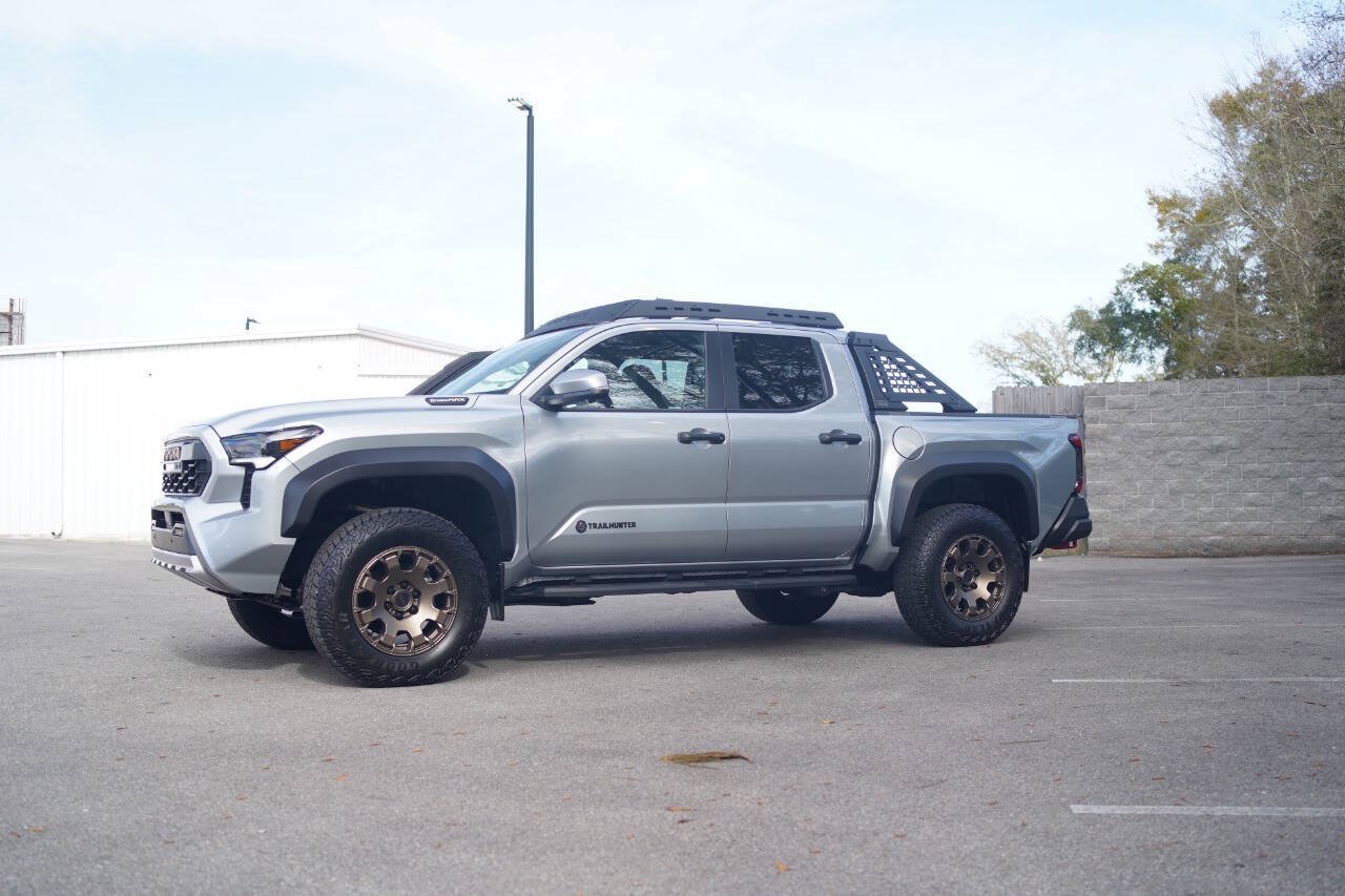Used 2024 Toyota Tacoma 4x4 Double Cab Hybrid image 2