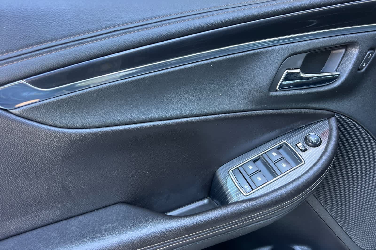Used 2018 Chevrolet Impala Premier FWD image 12