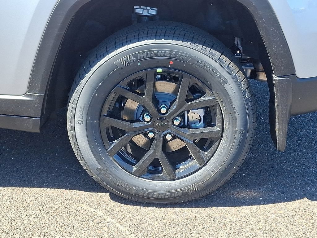 New 2026 Jeep Grand Cherokee Altitude AWD/4WD image 6