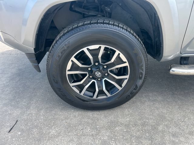 Used 2023 Toyota Tacoma TRD Sport w/ TRD Premium Sport Package AWD/4WD image 20