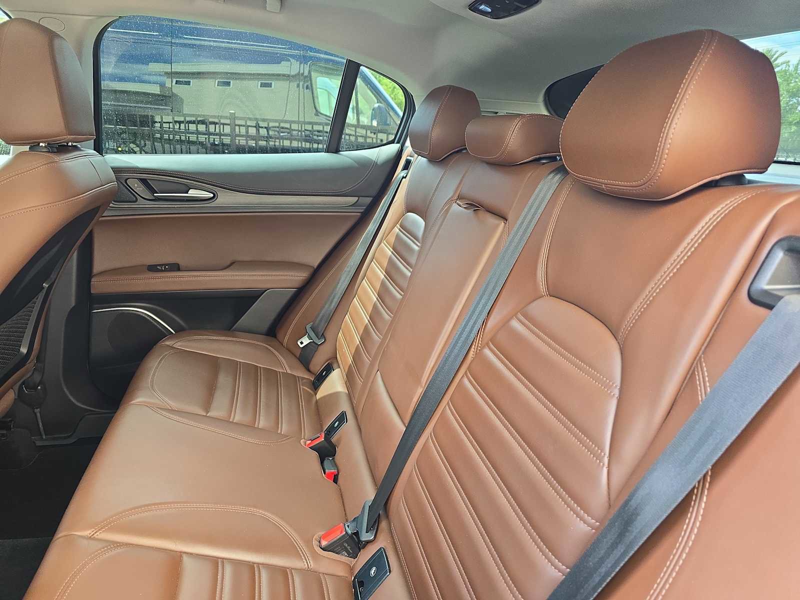 Used 2019 Alfa Romeo Stelvio Ti Lusso w/ Quick Order Package 22X Lusso image 10