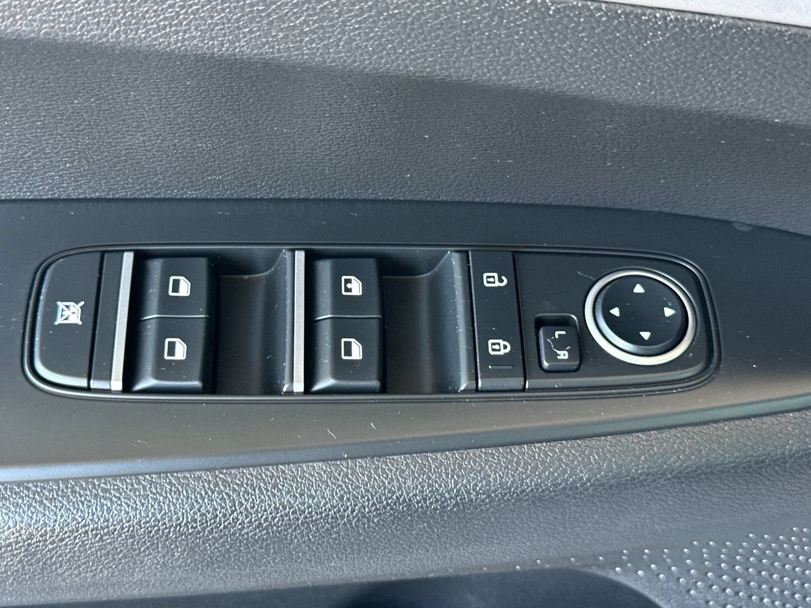 Certified 2023 Kia Forte LXS w/ LXS Technology Package FWD image 14