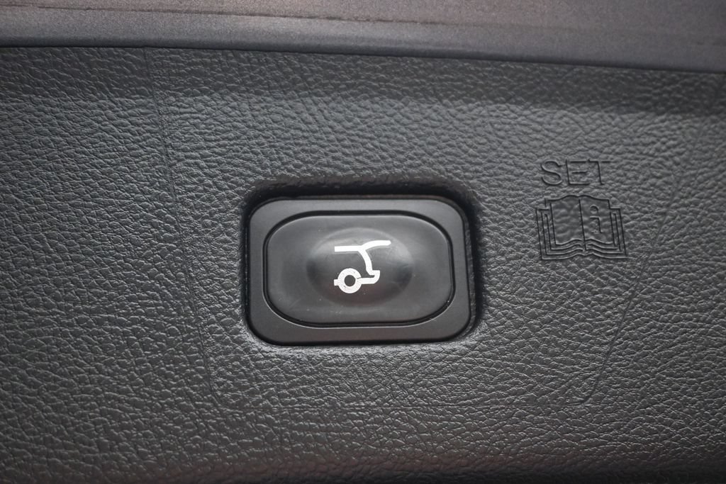 Certified 2023 Ford Edge ST-Line AWD/4WD image 19